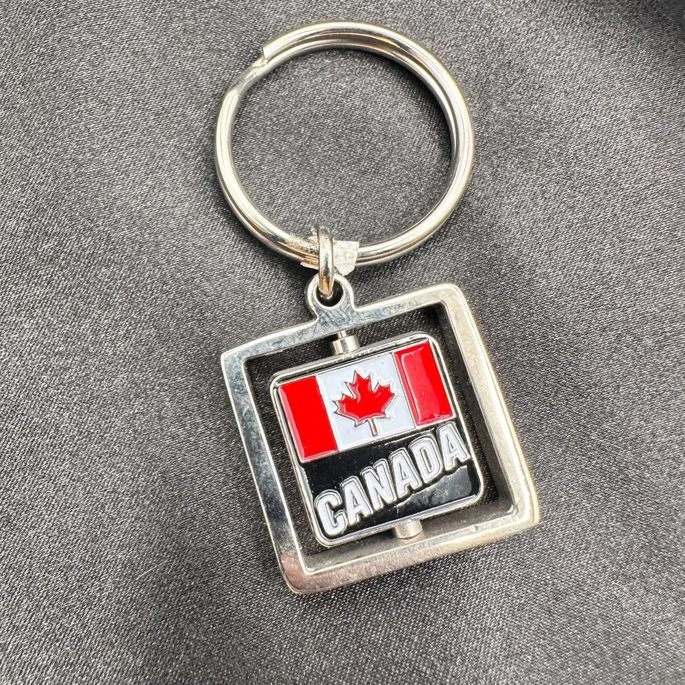 Vintage Y2K Waterton Lakes National Park Spinner Canada Flag Keychain